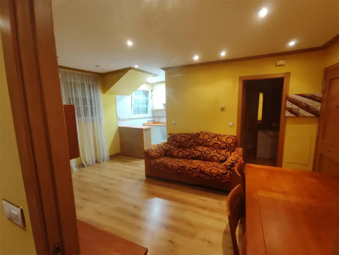 Dormitori de Àtic en venda en Guardo amb Parquet, Moblat i Forn
