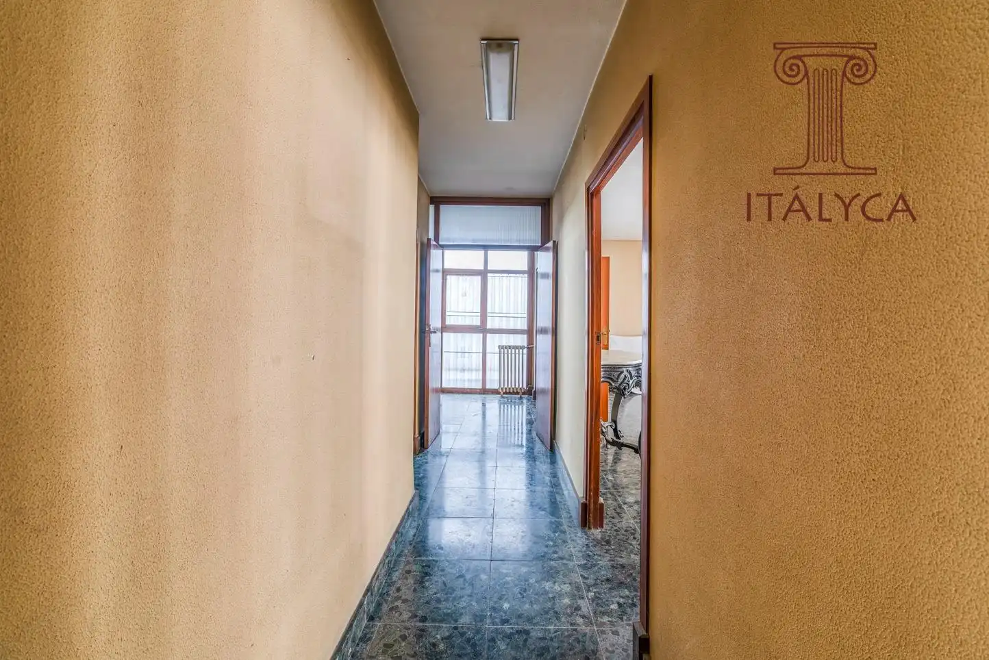 Piso en venta en Sevilla con Terraza y Trastero