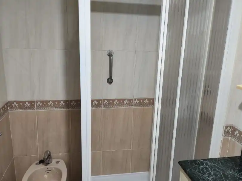 Bathroom of Flat for rent in El Rabal