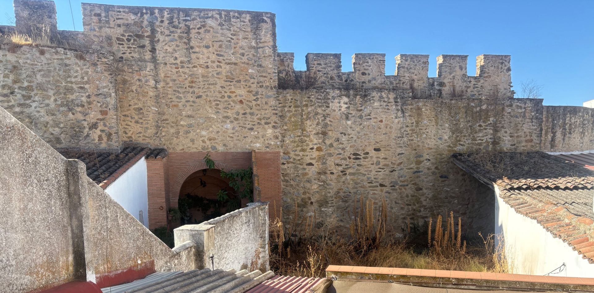 Exterior view of House or chalet for sale in Llerena