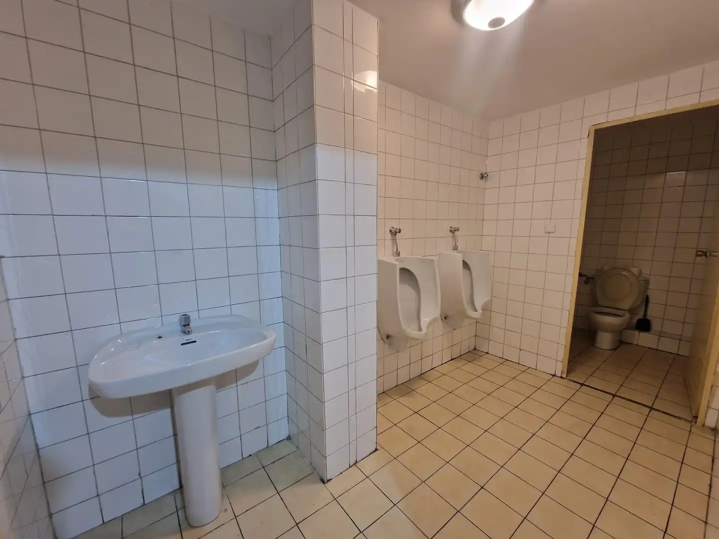 Bathroom of Garage for sale in Móstoles
