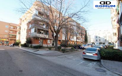 Vista exterior de Pis en venda en San Fernando de Henares amb Aire condicionat, Calefacció i Terrassa