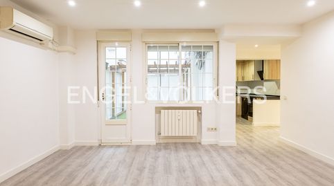 Foto 2 de Piso en venta en Pacífico, Madrid Capital