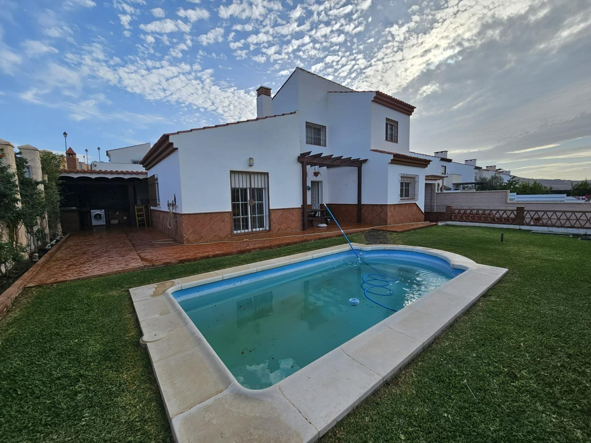 Single-family semi-detached to rent in Casabermeja