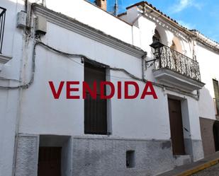 Vista exterior de Casa adosada en venda en Galaroza amb Aire condicionat, Jardí privat i Terrassa