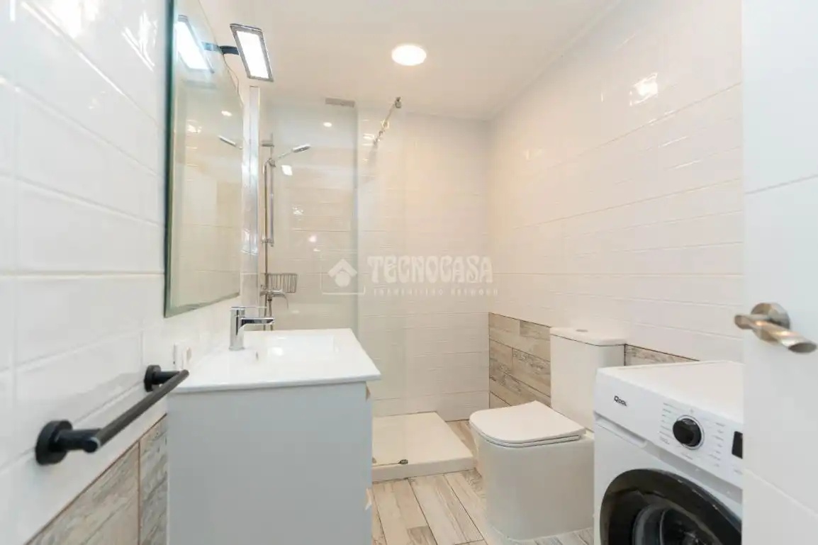 Bathroom of Flat for sale in Adeje