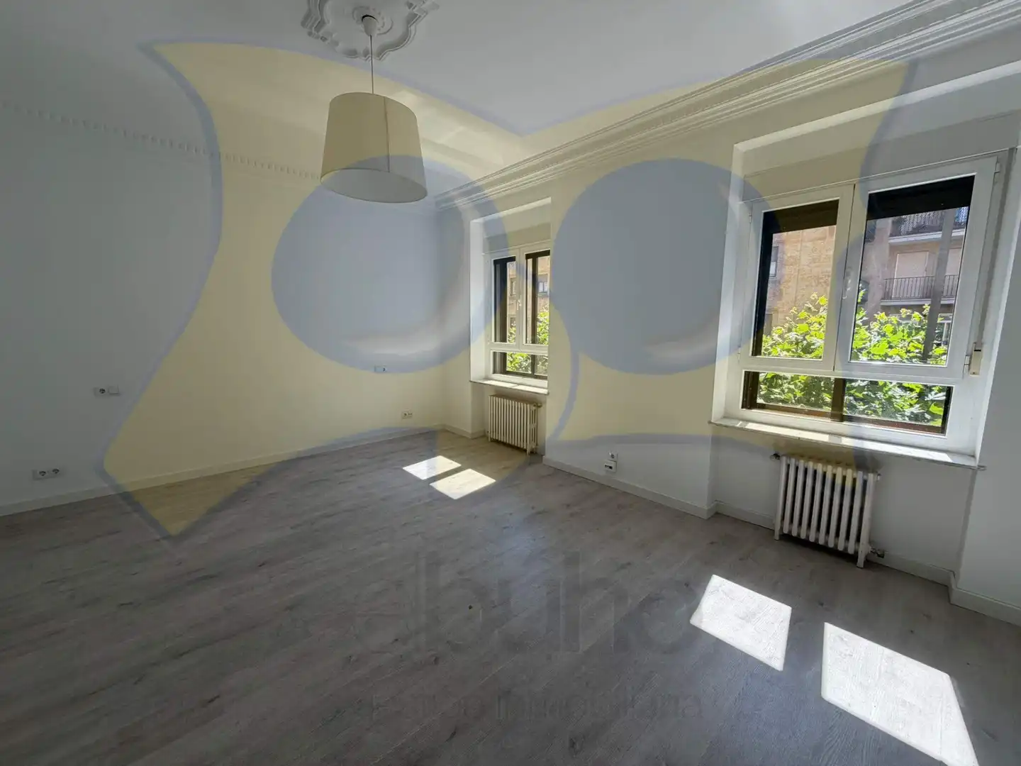 Sala de estar de Piso de alquiler en Salamanca con Calefacción, Parquet y Horno