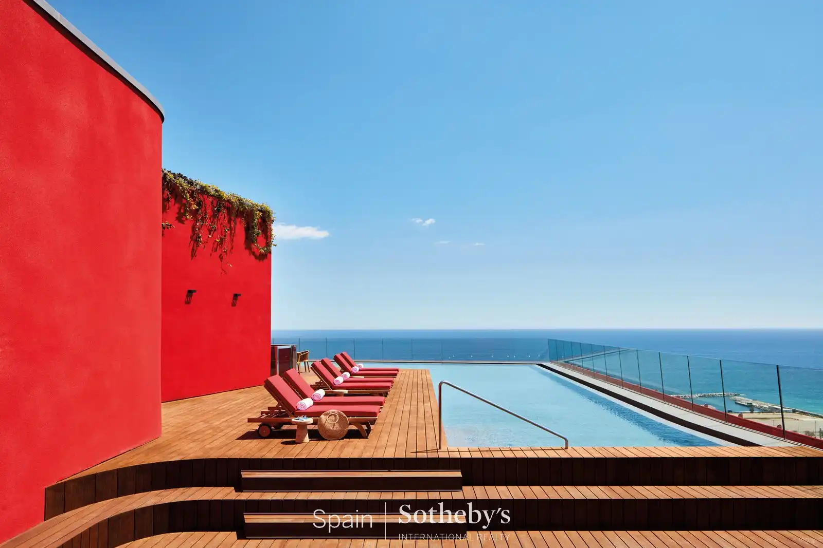 Piscina de Apartament en venda en Barcelona amb Aire condicionat, Calefacció i Terrassa