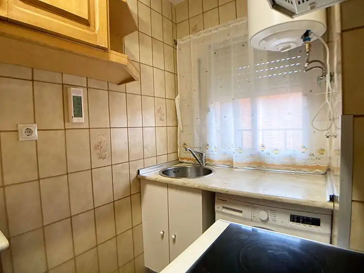 Cuina de Pis en venda en Madrid amb Calefacció, Parquet i Terrassa