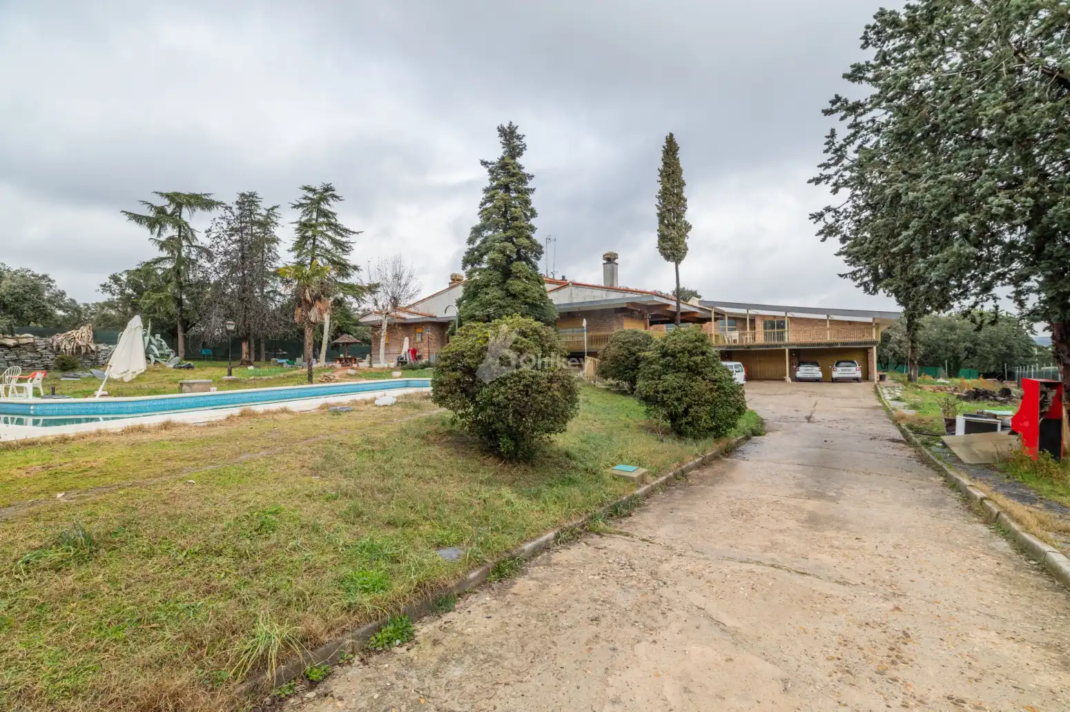Garden of Houses for sale in Villanueva de la Cañada  with Air Conditioner, Heating and Parquet flooring