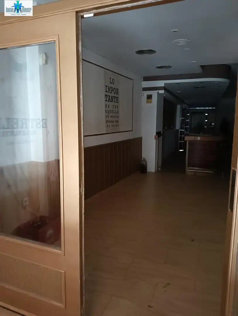 Local comercial en venda a Centro, imagen 3