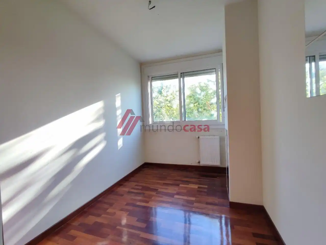 Bedroom of Flat for rent in Narón  with Heating, Parquet flooring and Storage room