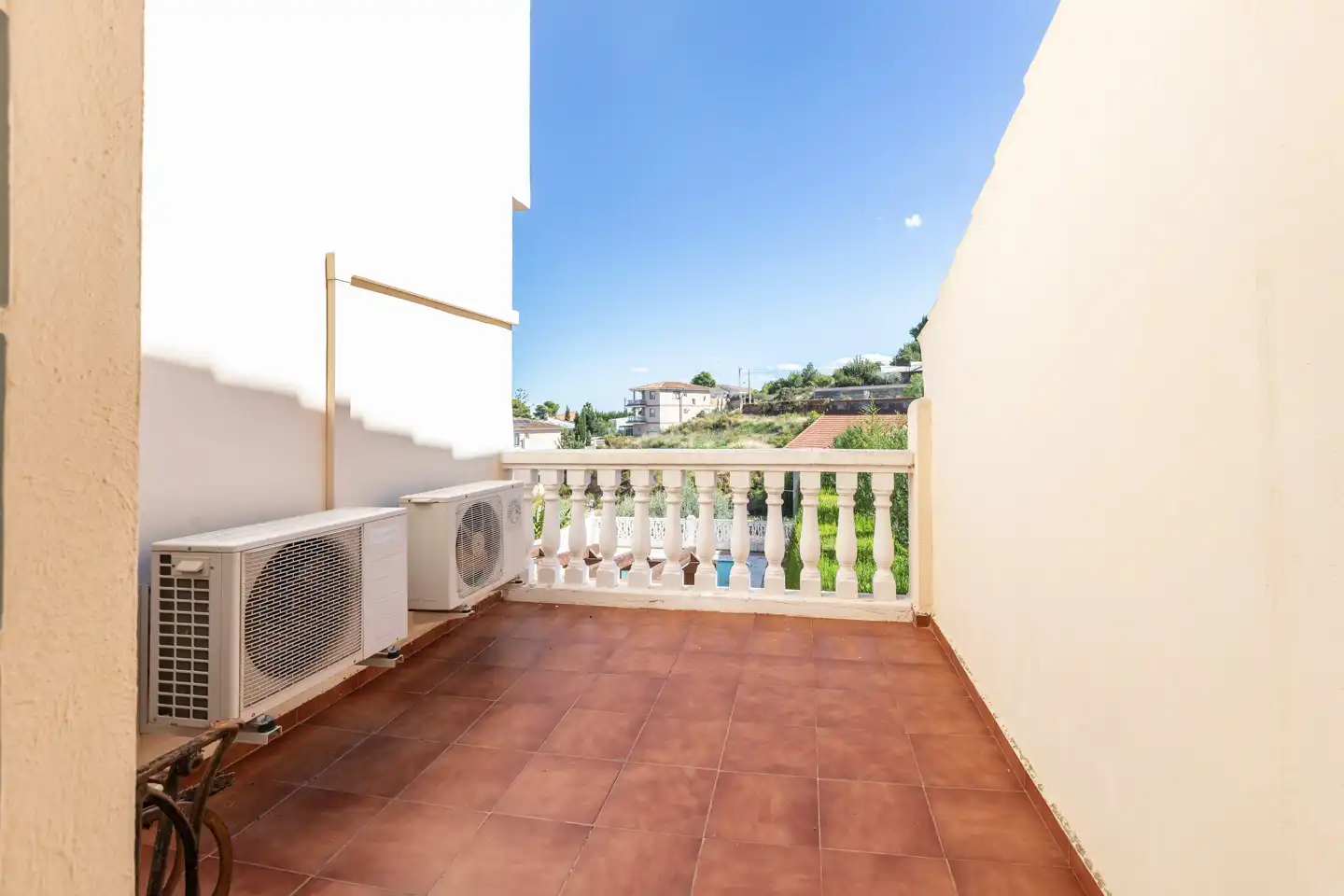 Terrassa de Casa adosada en venda en Chiva amb Aire condicionat, Calefacció i Jardí privat