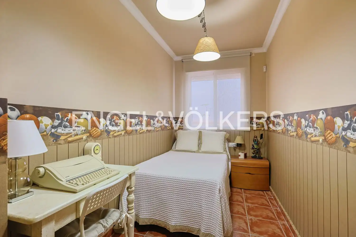 Habitación de Piso en venta en Navajas con Calefacción, Terraza y Amueblado
