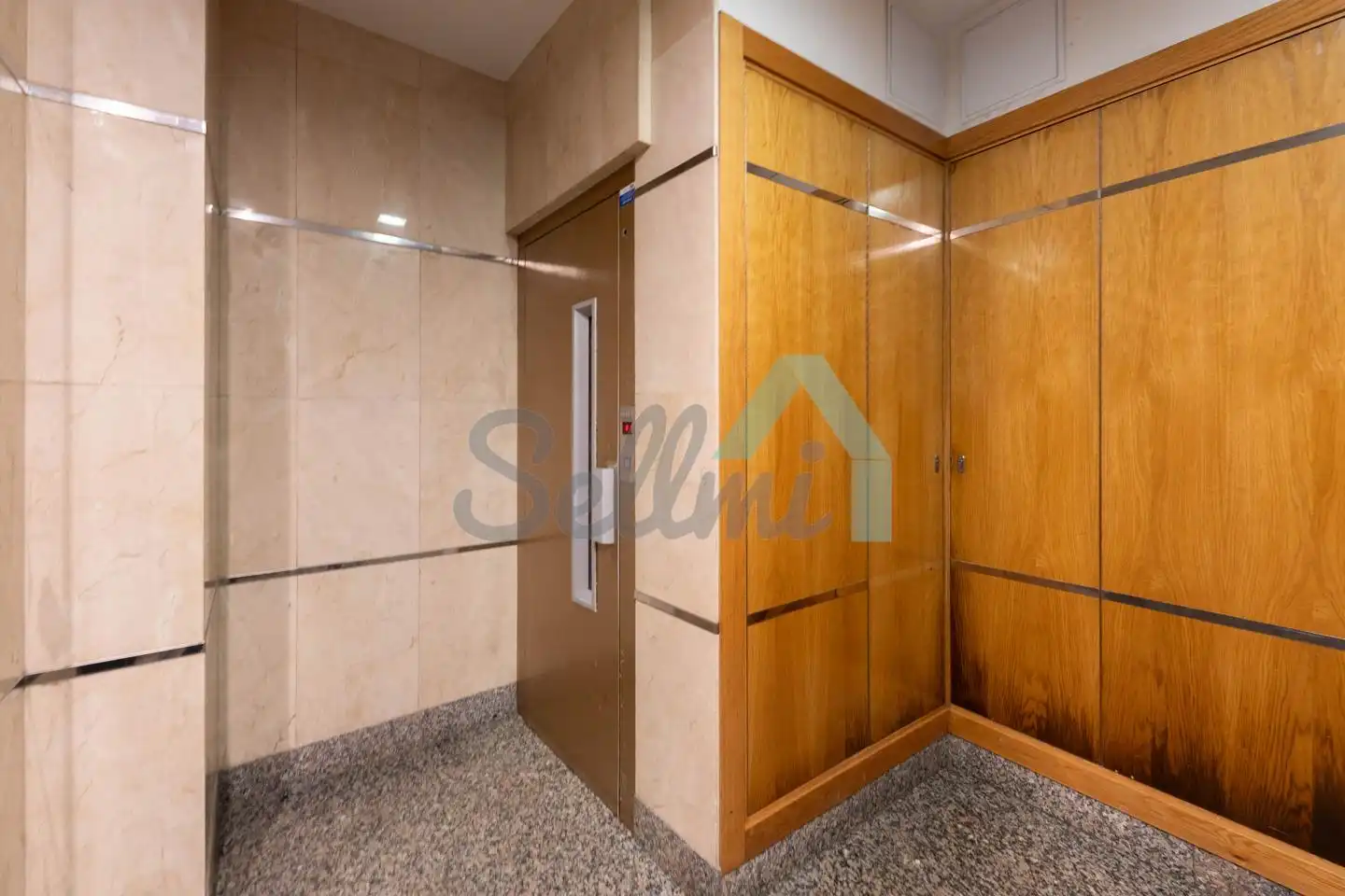 Flat for rent in Del General Elorza, Milán - Pumarín