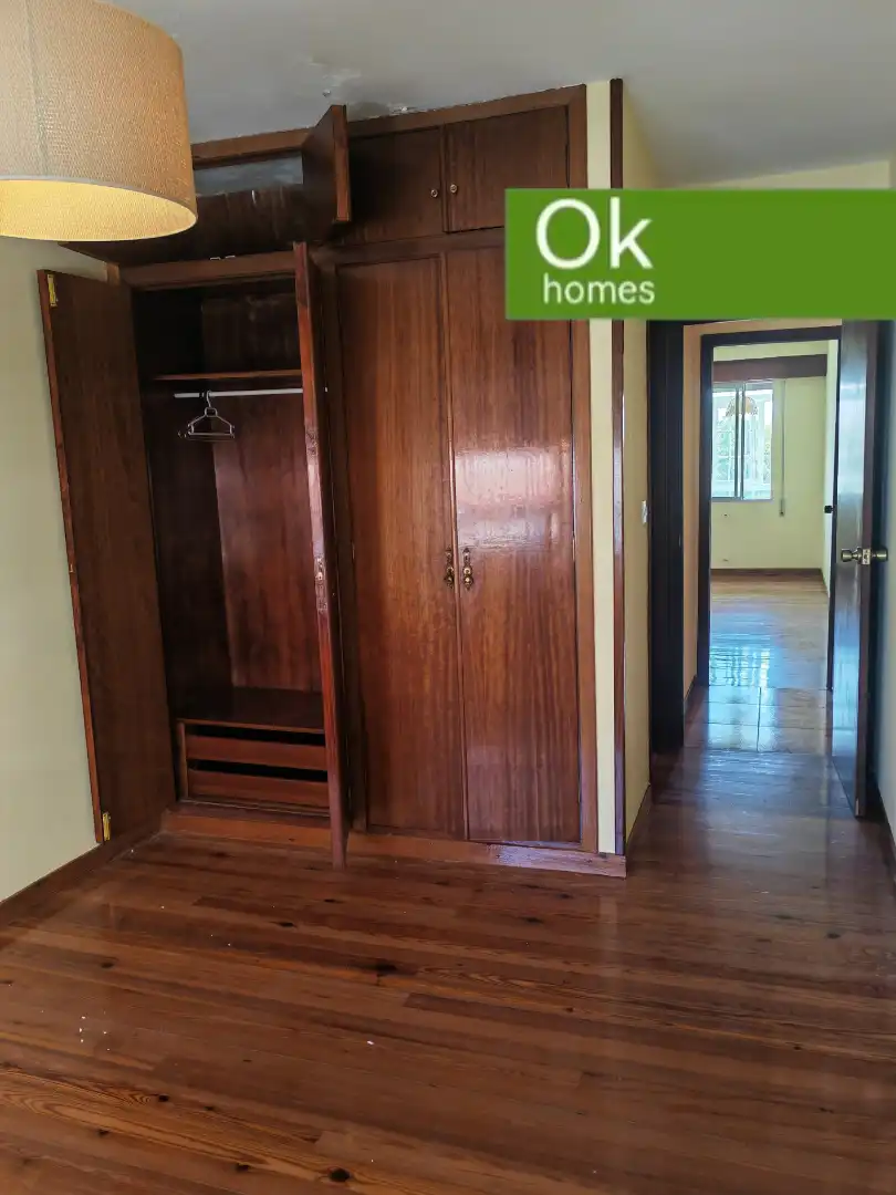 Dormitori de Casa adosada en venda en Arzúa amb Jardí privat, Parquet i Terrassa