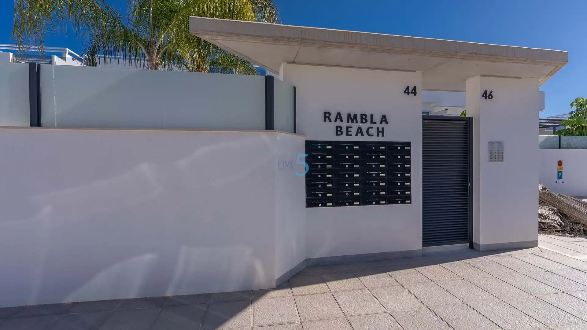 Vista exterior de Piso en venta en Pilar de la Horadada con Aire acondicionado, Calefacción y Piscina