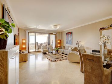 Apartament amb piscina en venda a Benahavís pueblo
