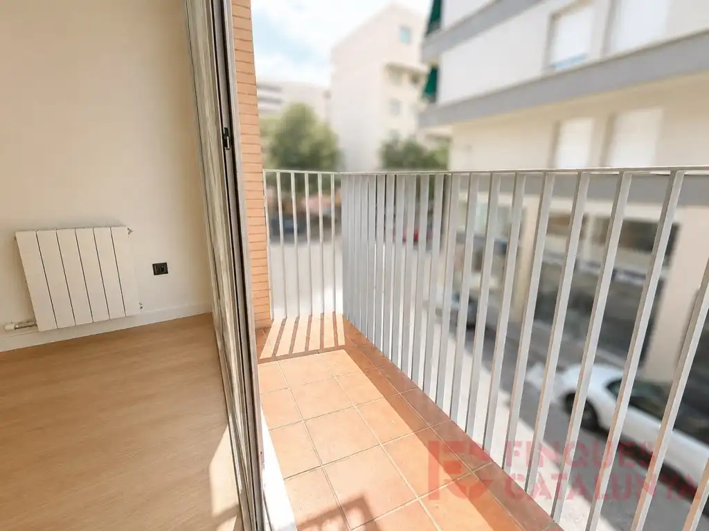 Terraza de Piso en venta en Girona con Calefacción y Balcón