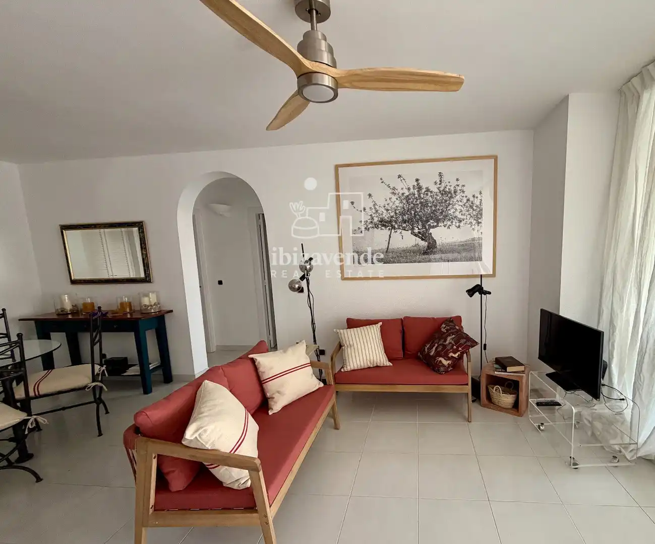 Living room of Flat for rent in Santa Eulària des Riu  with Air Conditioner, Terrace and Swimming Pool