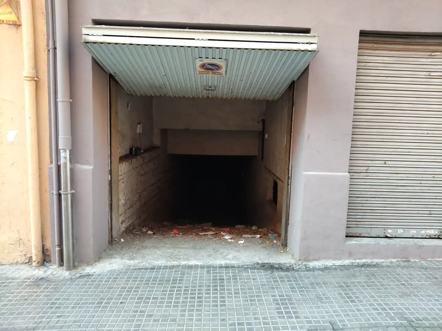 Local comercial en venda a Carrer de Gelida 24