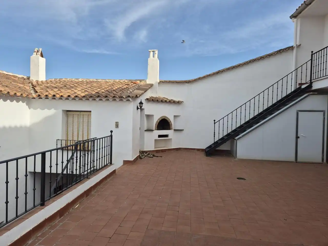 Vista exterior de Edificio en venta en Pedro Muñoz