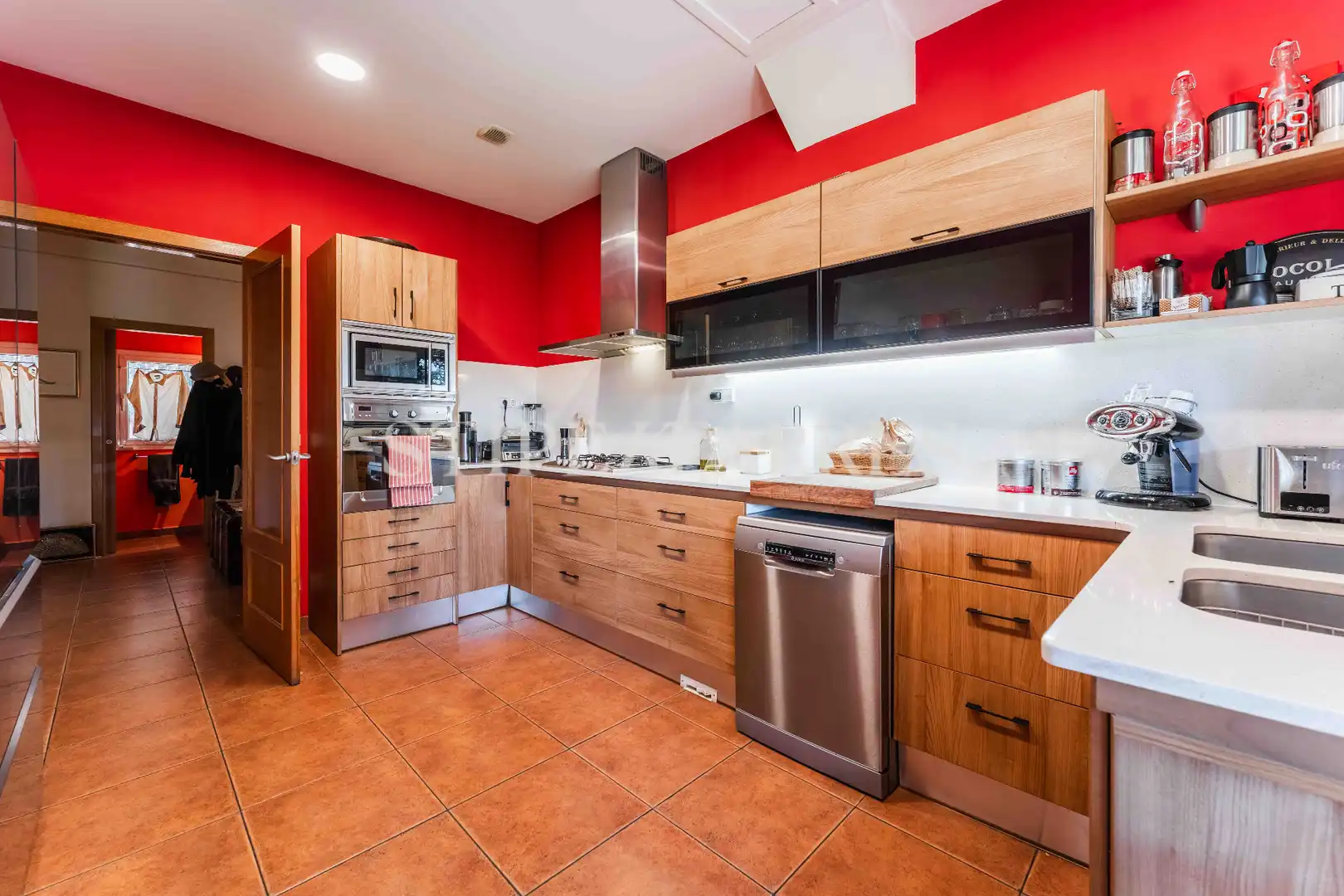 Cuina de Casa o xalet en venda en Barcelona amb Aire condicionat, Calefacció i Jardí privat