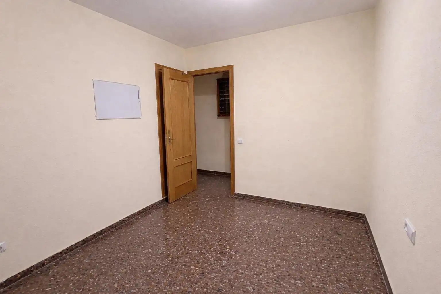 Flat for sale in Alcàsser  with Furnished