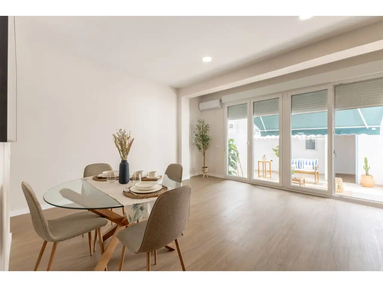 Piso en venta en Calle Peris Brell, imagen 2