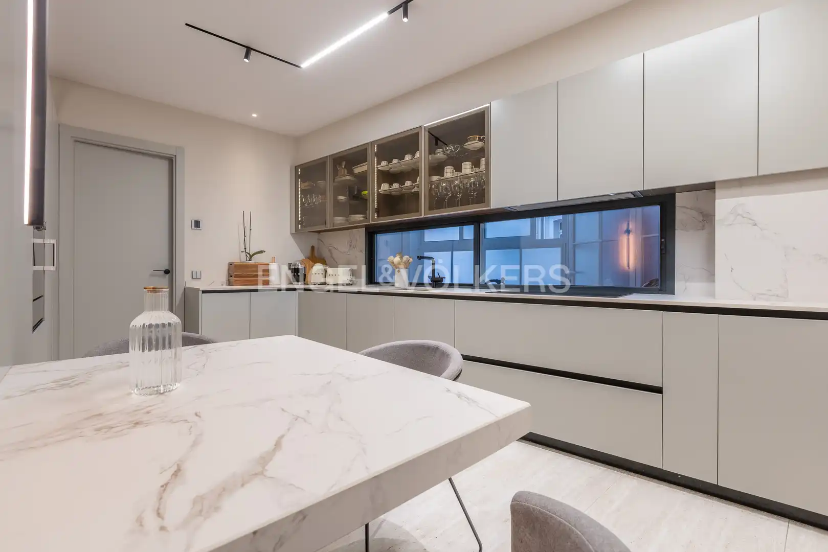 Kitchen of Flat for sale in Sevilla  with Air Conditioner, Heating and Terrace