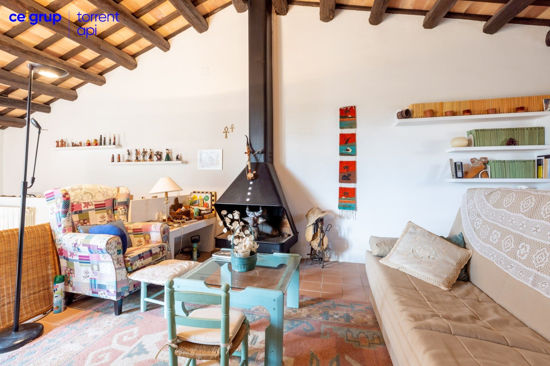 Sala d'estar de Finca rústica en venda en La Tallada d'Empordà amb Aire condicionat, Calefacció i Terrassa