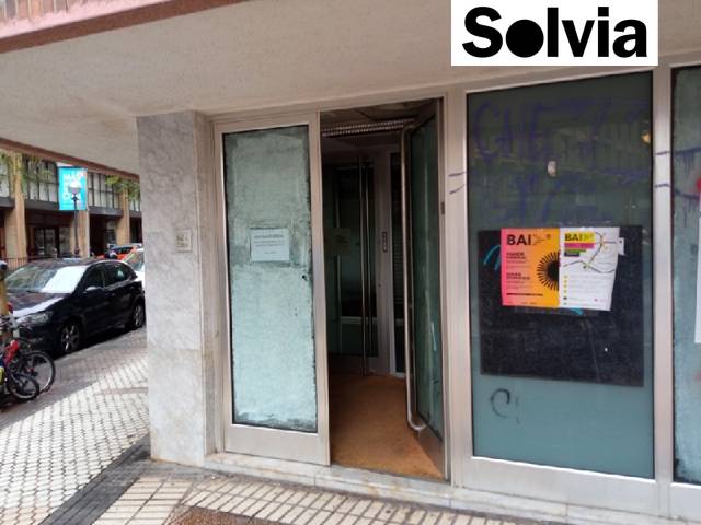 Local comercial en Venta en Bermingham Kalea, 24 en Gros