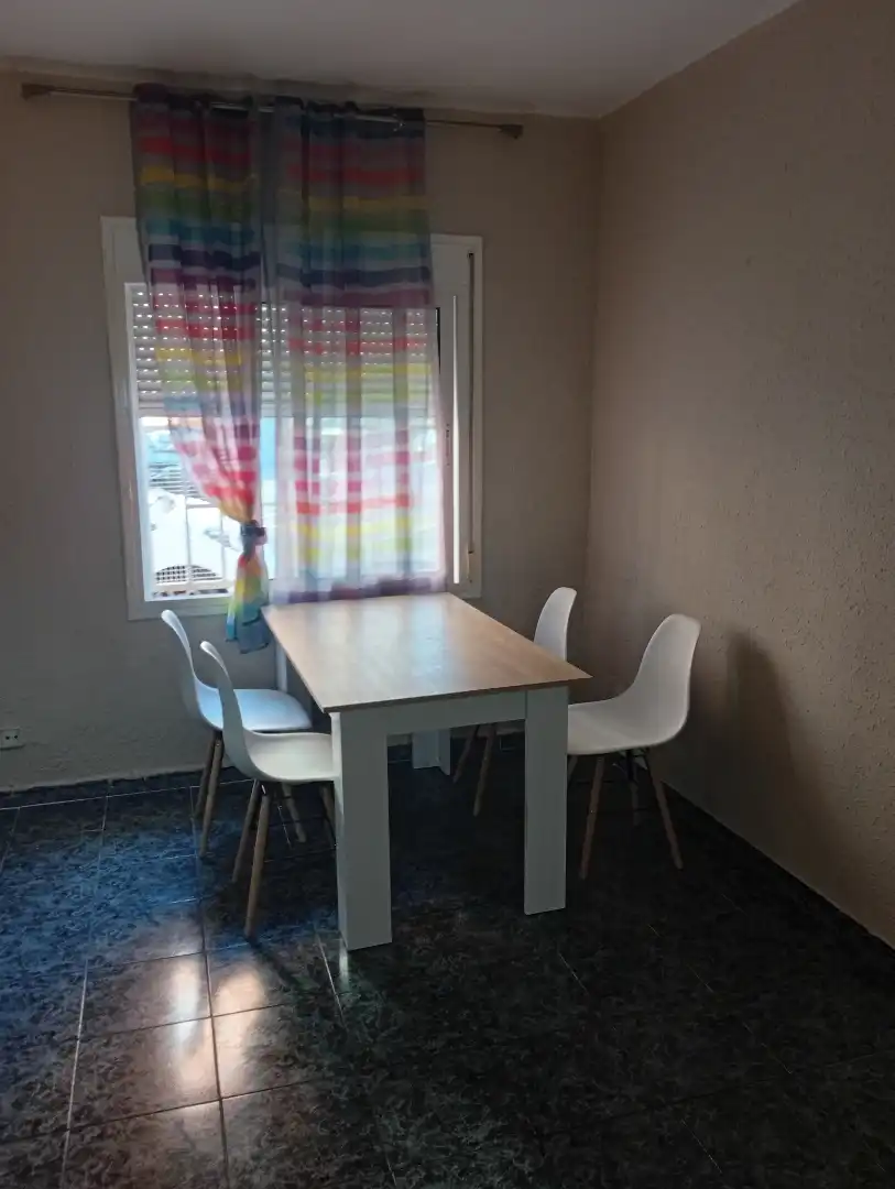 Dining room of Flat for rent in Tarragona  with Storage room, Furnished and Oven