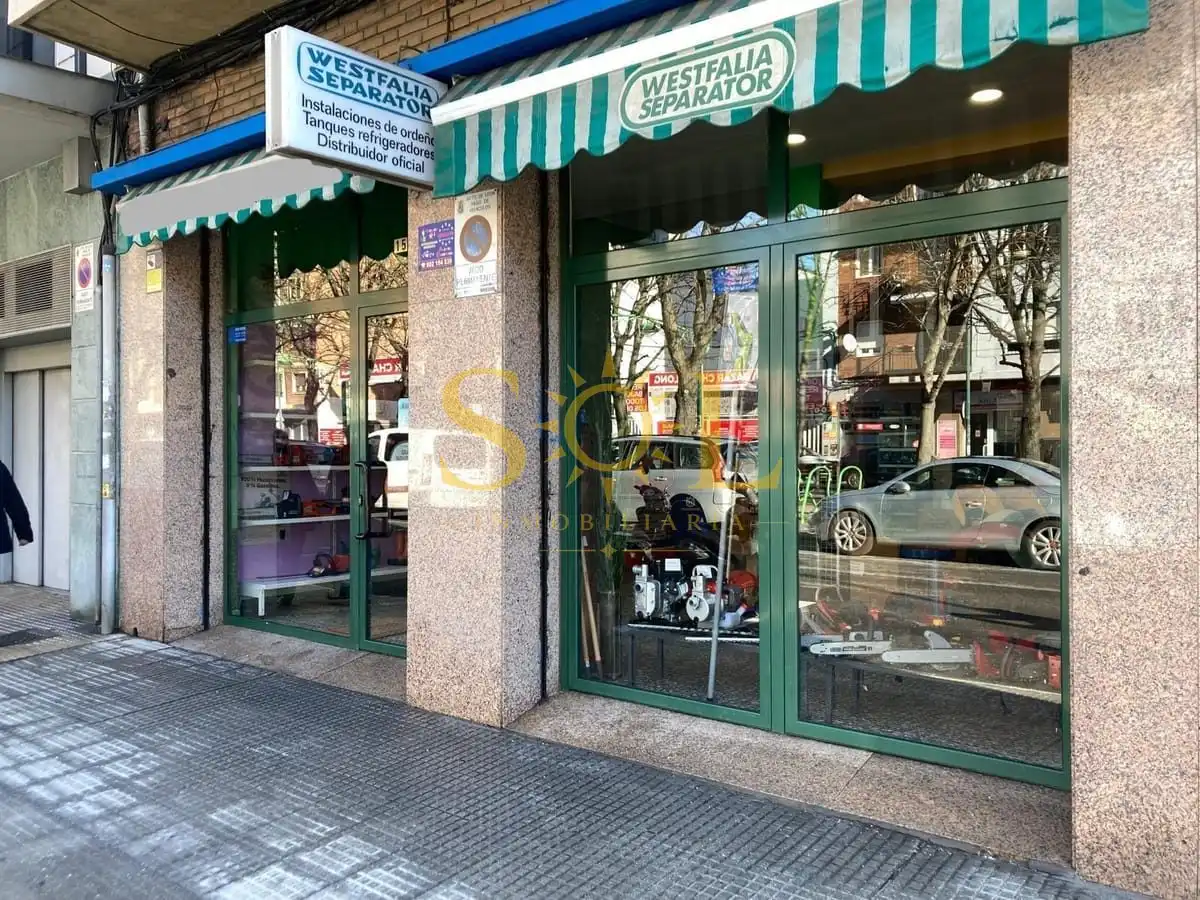 Locale commerciale in affitto a Calle Gn Benavides 1, imagen 7