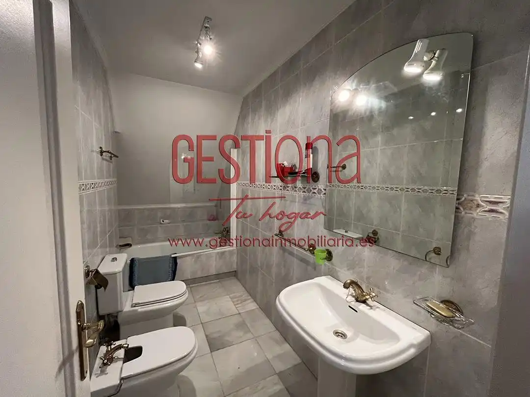 Baño de Casa o chalet en venta en Solórzano con Jardín privado, Amueblado y Alarma