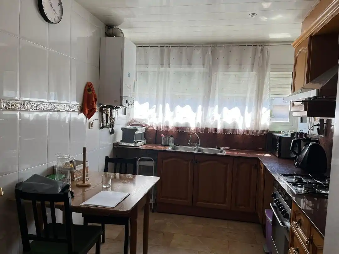 Cocina de Piso en venta en Terrassa con Aire acondicionado, Calefacción y Amueblado