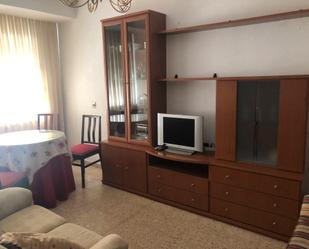 Living room of Flat to rent in Salamanca Capital  with Heating, Furnished and Oven