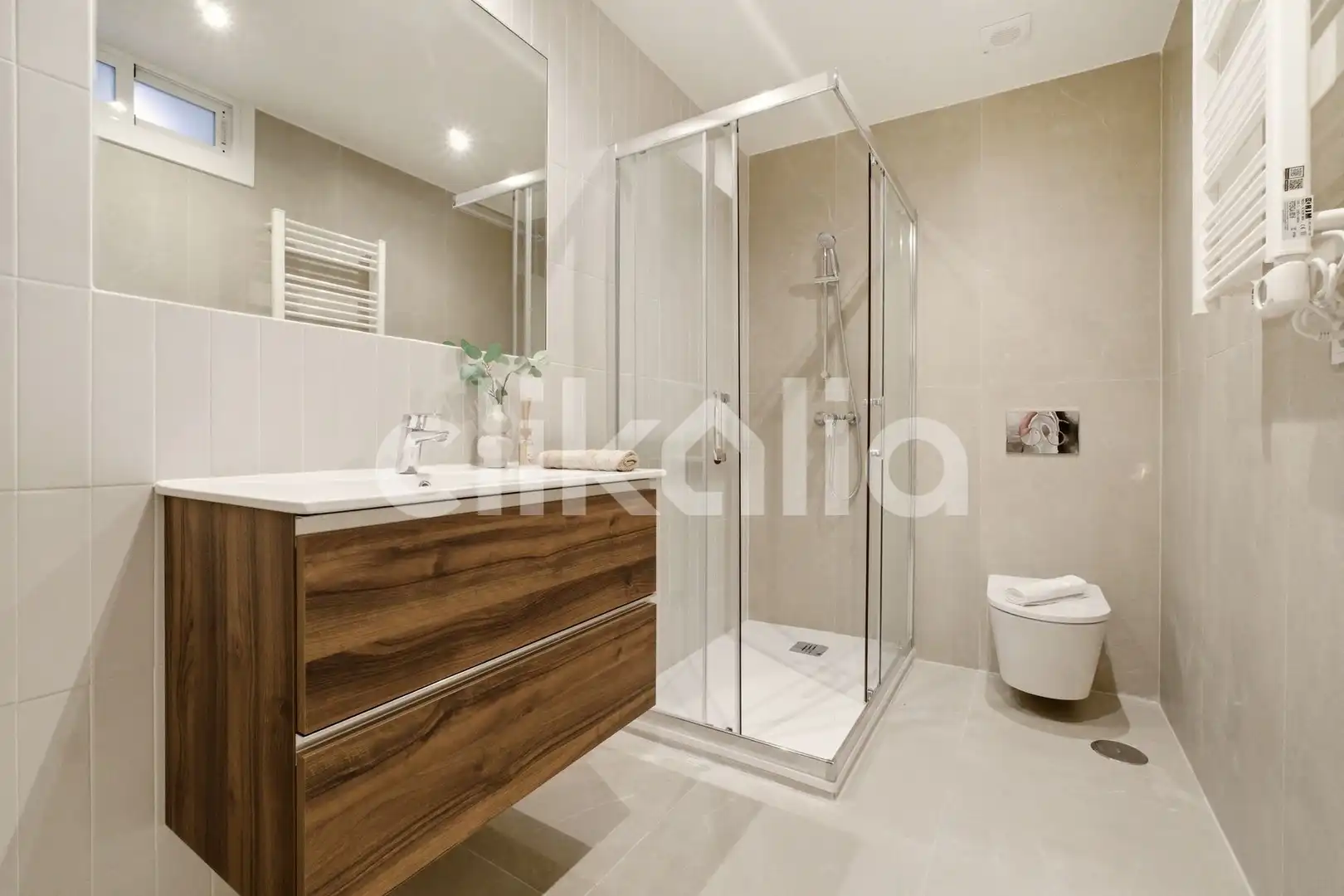 Baño de Piso en venta en Madrid con Aire acondicionado, Calefacción y Terraza