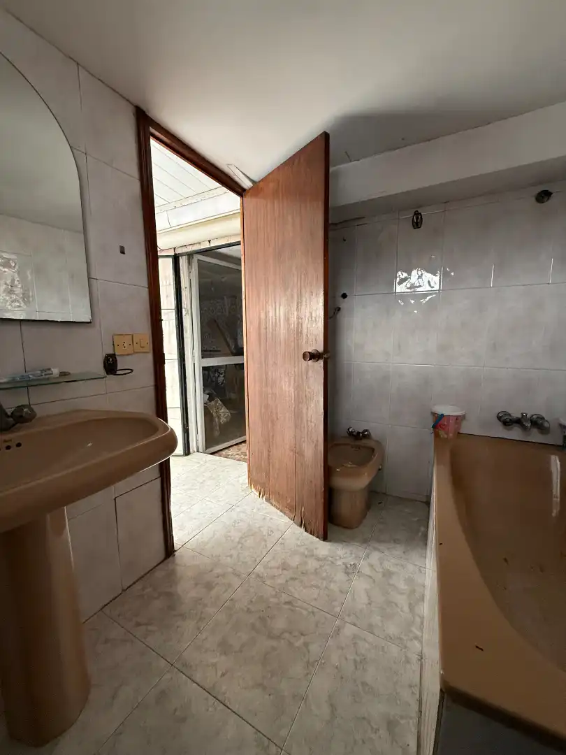 Bathroom of Houses for rent in Plasencia  with Air Conditioner, Heating and Furnished
