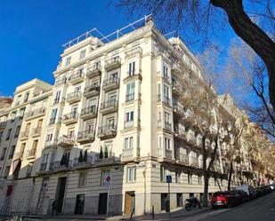 Vista exterior de Pis en venda en  Madrid Capital amb Calefacció, Traster i Balcó