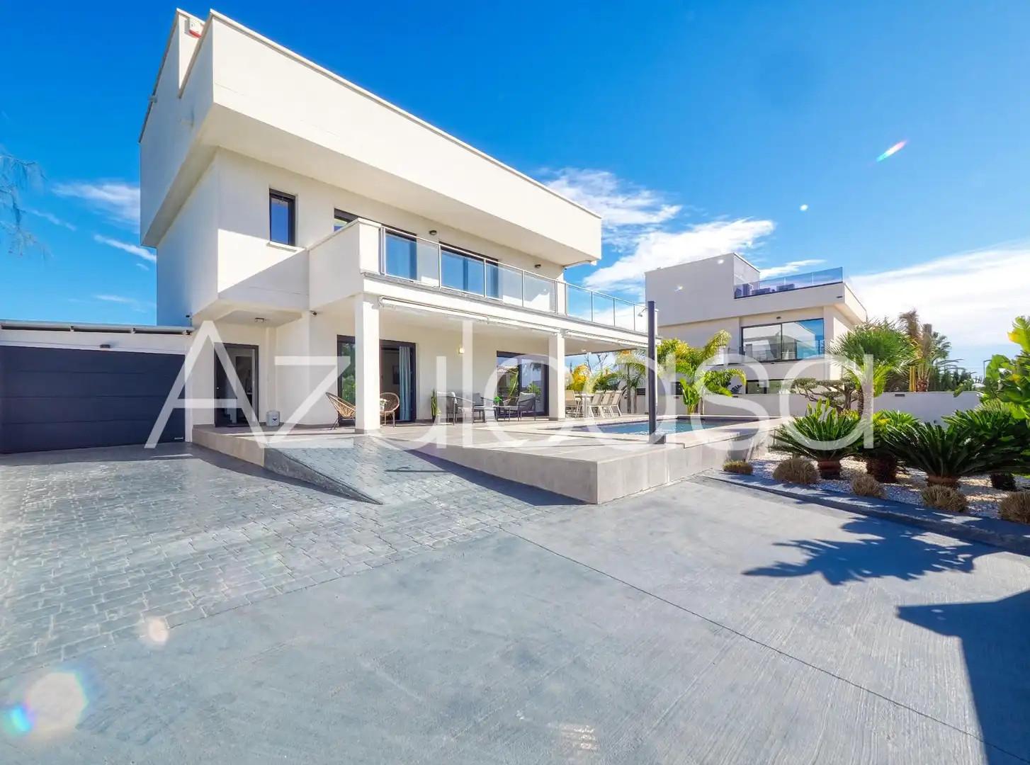 Vista exterior de Casa o chalet en venta en Sant Joan d'Alacant con Aire acondicionado, Terraza y Piscina