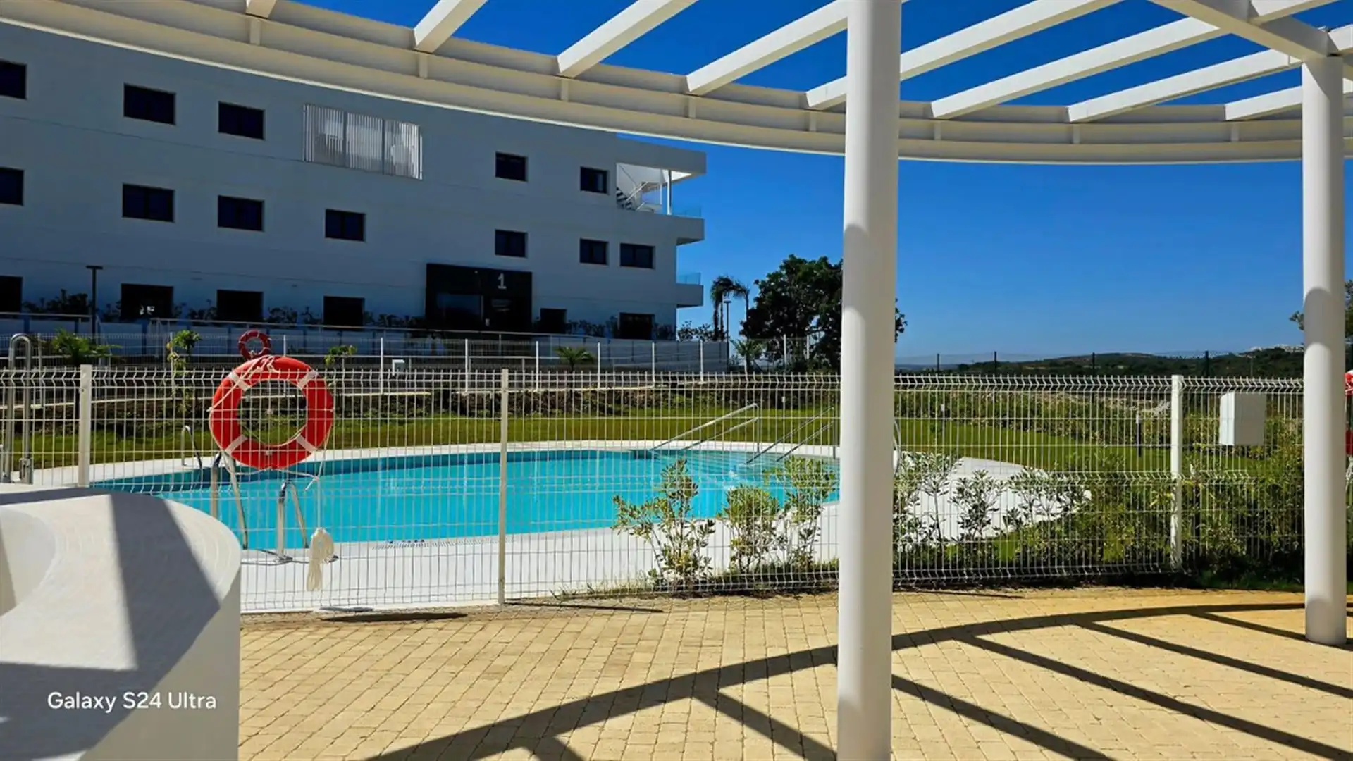 Piscina de Apartament en venda en Estepona amb Aire condicionat i Terrassa