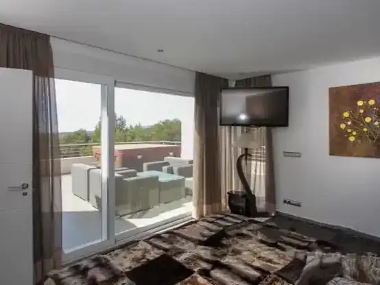 Sala d'estar de Àtic de lloguer en Altea amb Aire condicionat, Jardí privat i Traster