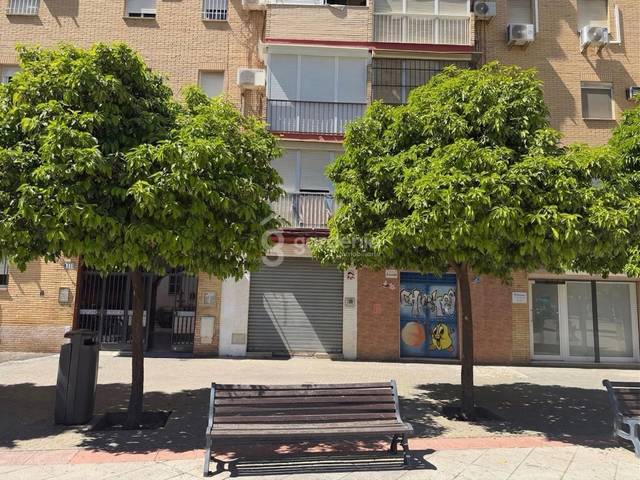Local comercial en Venta en Generalife (Del) en Sta. Aurelia - Cantábrico - Atlàntico - La Romería
