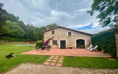 Jardí de Finca rústica en venda en Medinyà amb Jardí privat, Traster i Piscina