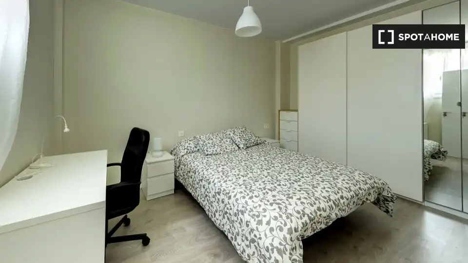 Habitación en Doctor Cerrada