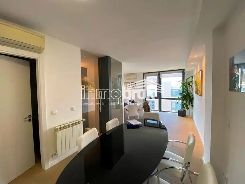 Sala de estar de Oficina en venta en  Madrid Capital con Aire acondicionado