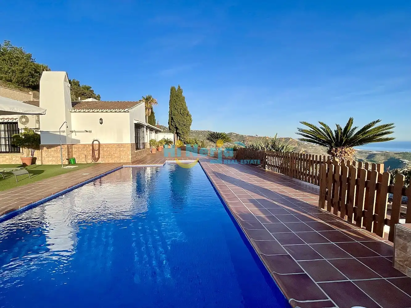 Haus mit Pool zum Verkauf in Algarrobo pueblo
