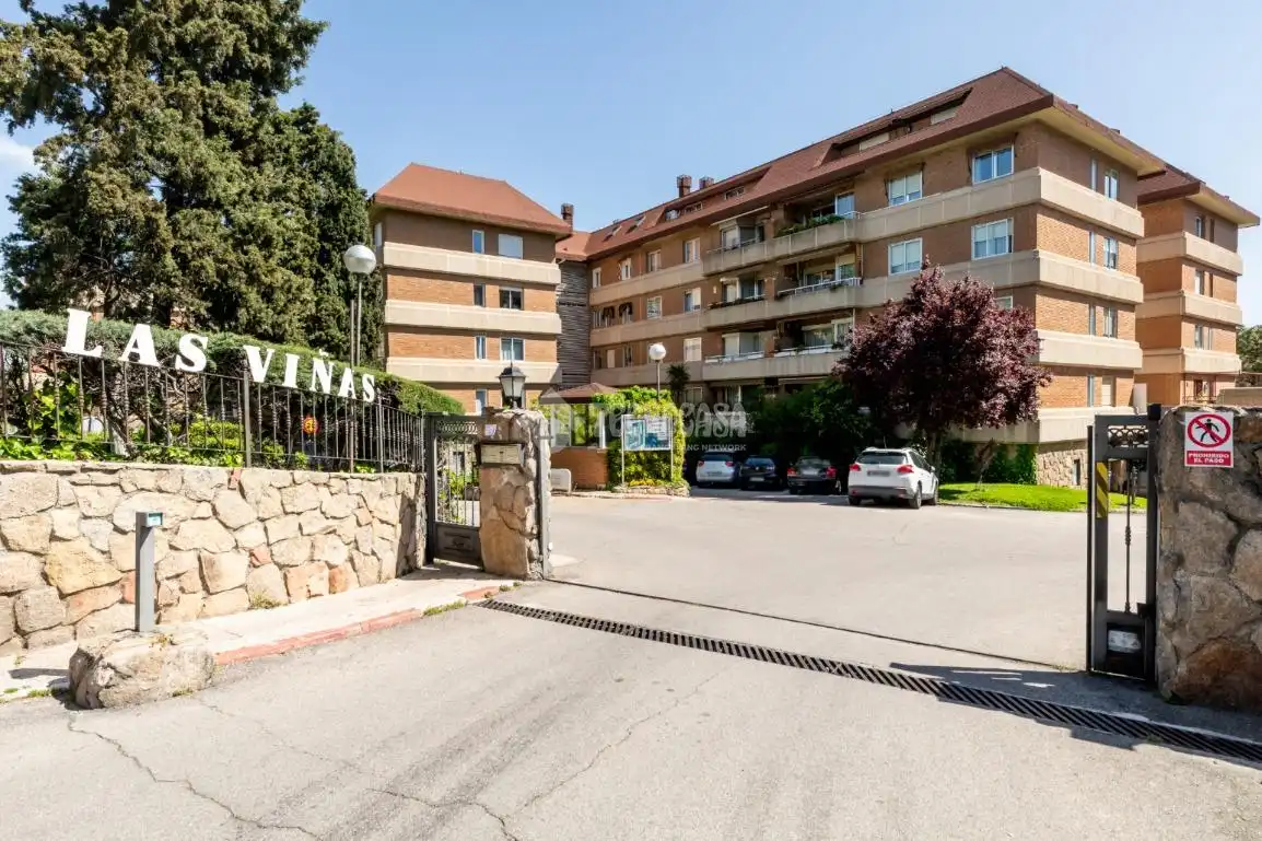 Exterior view of Flat for rent in Majadahonda  with Heating