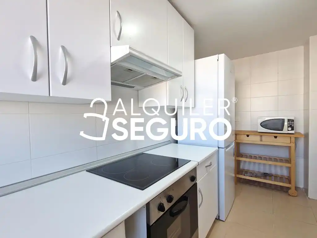 Cocina de Piso de alquiler en Móstoles con Aire acondicionado, Calefacción y Terraza